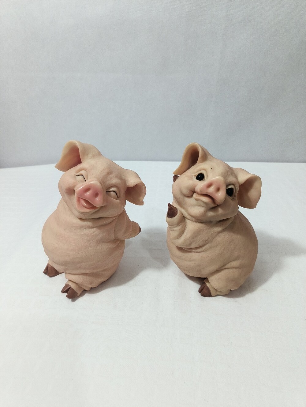 Vintage Heavy Resin Pig Collectable Figurines Set Of 2